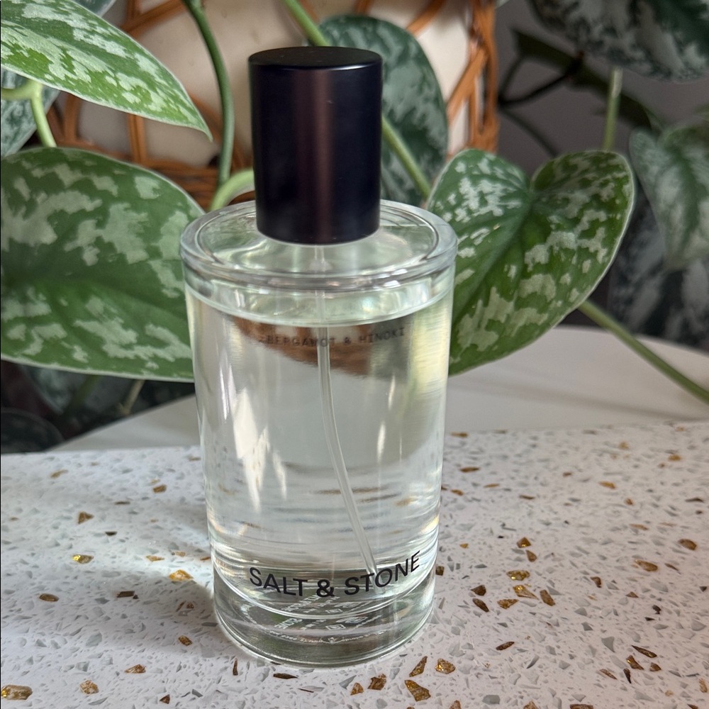 Salt & Stone Bergamot & Hinoki Fragrance